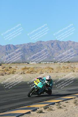 media/Jan-10-2025-CVMA Friday Practice (Fri) [[489e0da257]]/Group 4 and Trackday/Session 2 (Turn 4 Inside)/